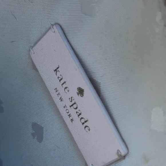 Kate Spade Cream Quilted Heart Crossbody Bag - Picture 4 of 7